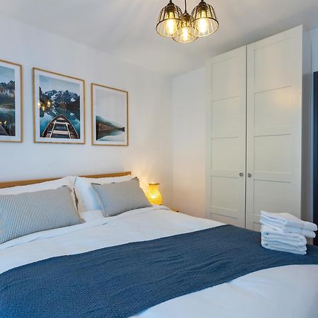 Macs Townhouse Dungarvan ダンガーバン エクステリア 写真