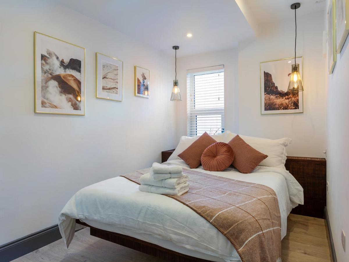 Macs Townhouse Dungarvan ダンガーバン エクステリア 写真