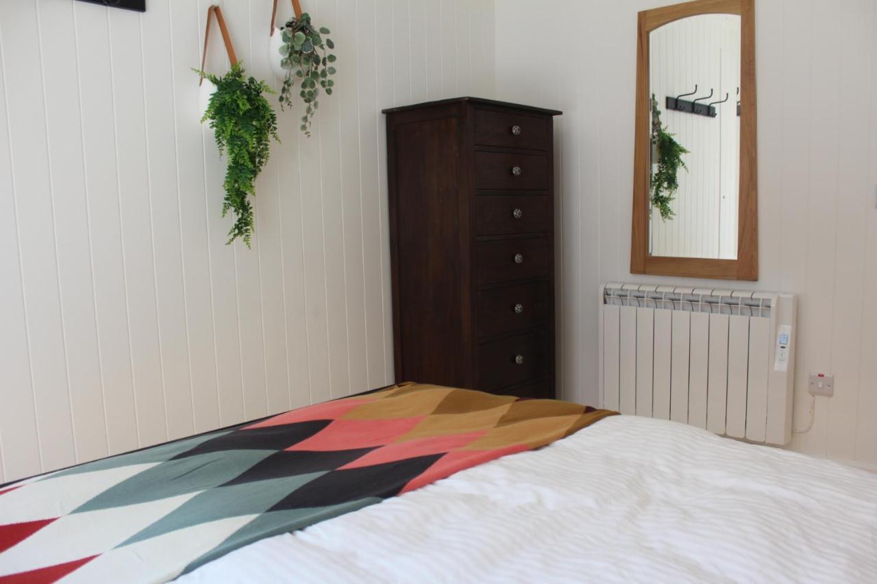 Macs Townhouse Dungarvan ダンガーバン エクステリア 写真